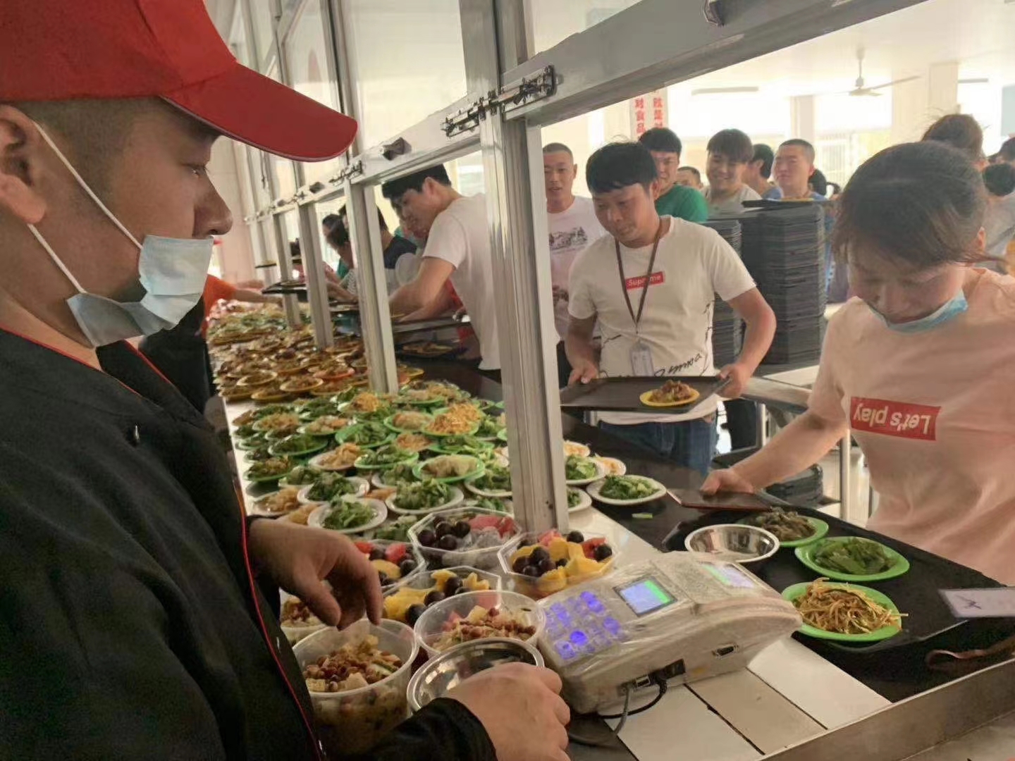 食堂承包公司哪家好